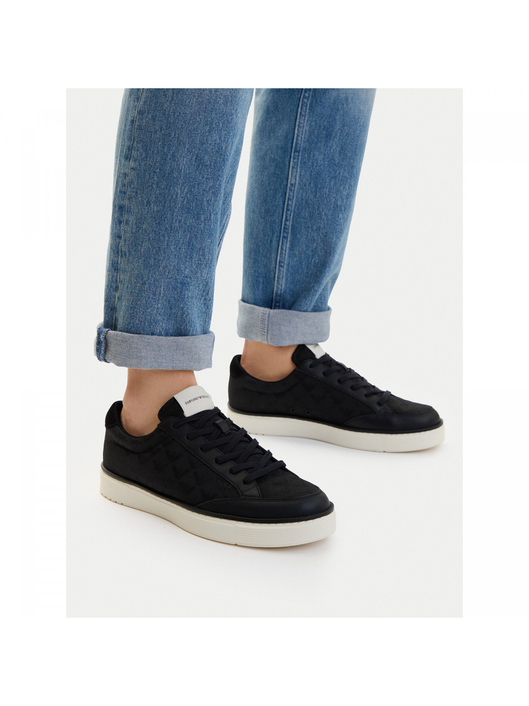 Sneakersy Emporio Armani EM004782 AF23199 MC406 Černá